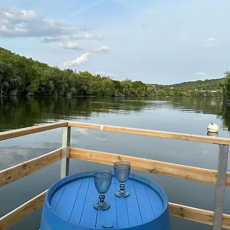 Botel Reve Sur L'eau